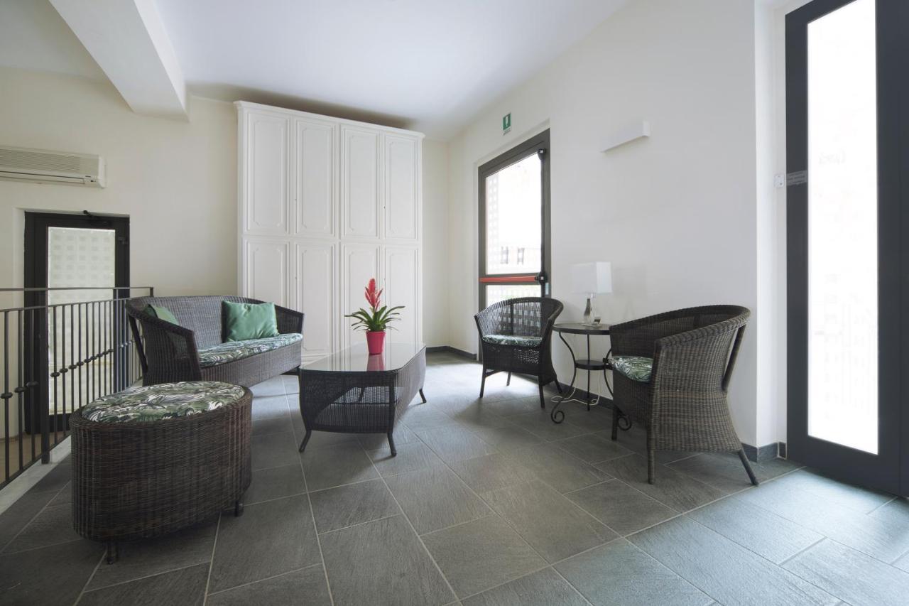 Hotel Residence Laigueglia Free Parking Екстер'єр фото