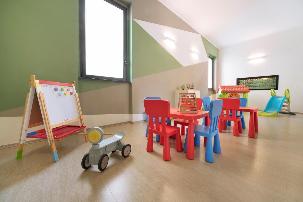 Hotel Residence Laigueglia Free Parking Екстер'єр фото