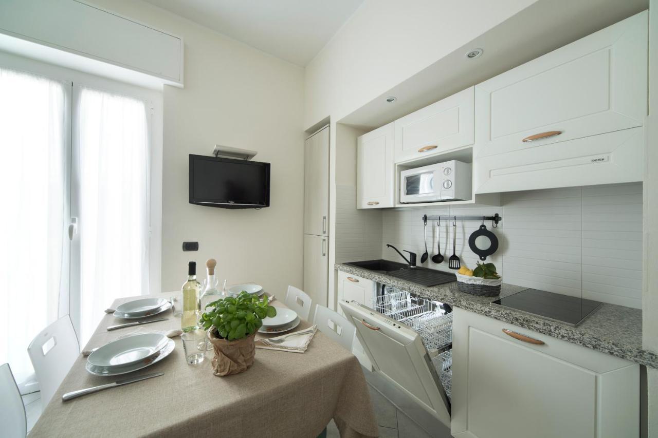 Hotel Residence Laigueglia Free Parking Екстер'єр фото