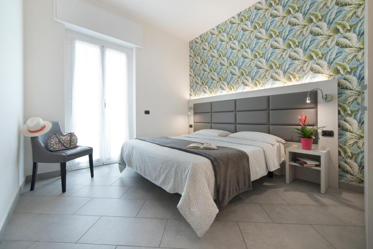 Hotel Residence Laigueglia Free Parking Екстер'єр фото