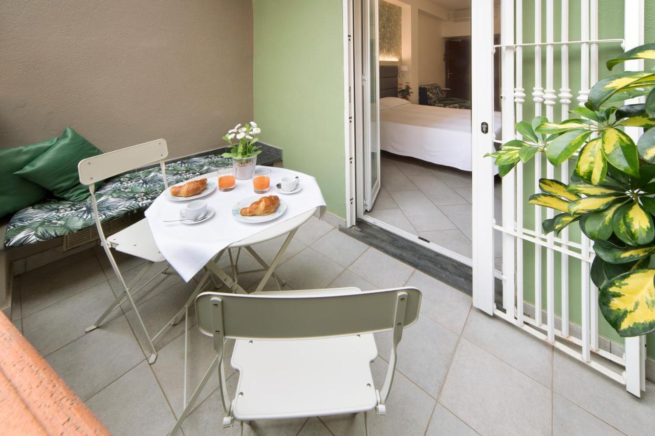 Hotel Residence Laigueglia Free Parking Екстер'єр фото